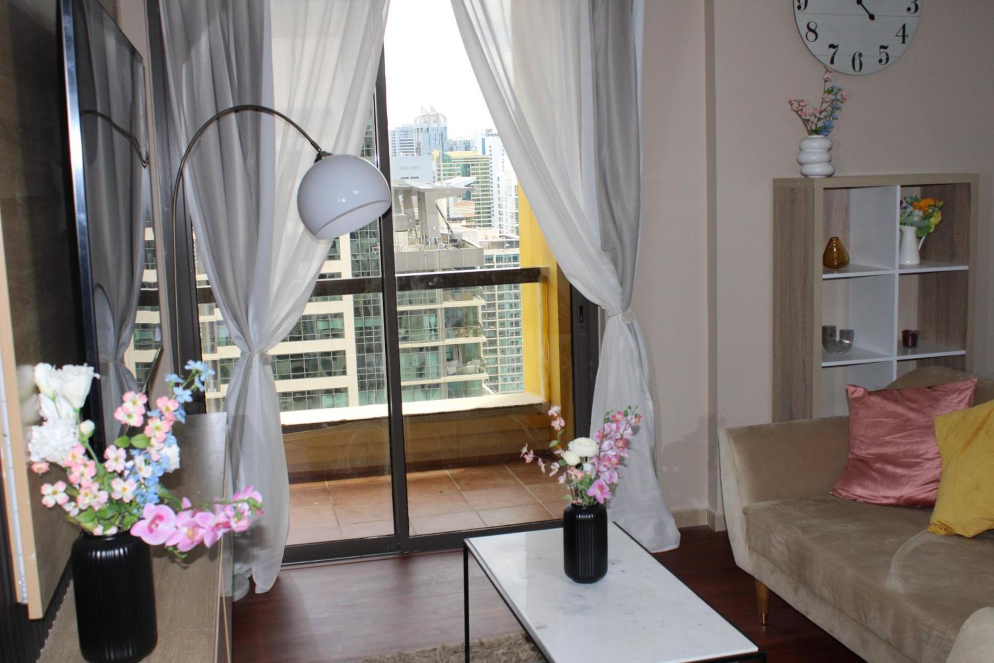 Urban Panda Skyview Homestay Jbr Dubaï Extérieur photo